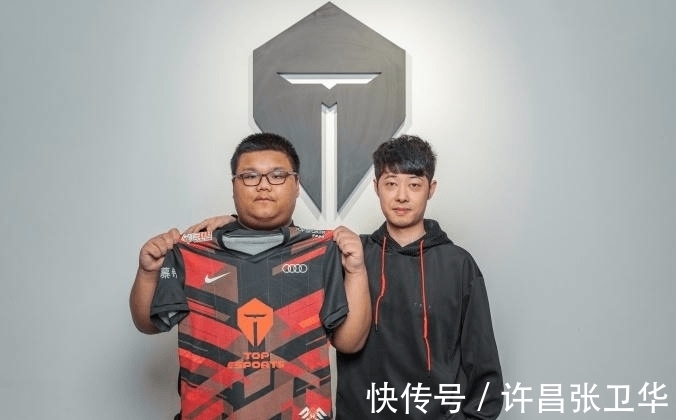 在每一个球